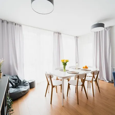 Apartament Hallera - 70m - 3 Pokoje - Winda - Garaz - Nowe Osiedle 公寓 弗罗茨瓦夫